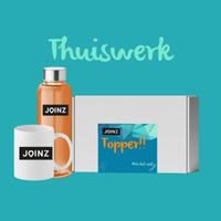 Thuiswerk merch pakket bedrukken met logo